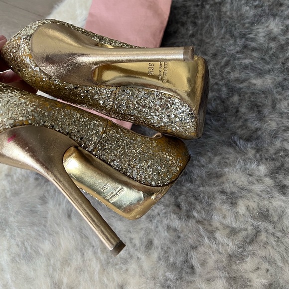 Authentic Miu Miu Gold Glitter Open-Toe Heels – Size 6.5 - Picture 12 of 16